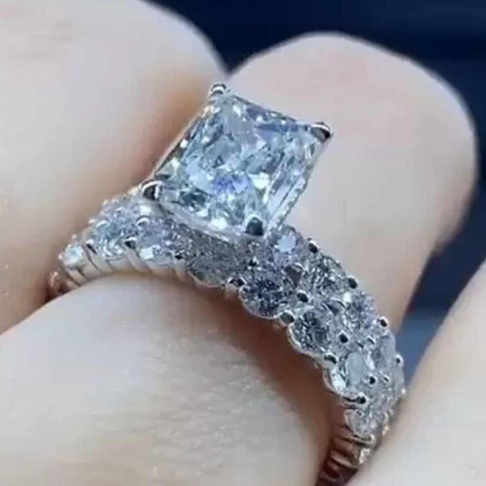 🎀Shiny Radiant Cut Zircon Silver Plated Beautiful Wedding Ring Set, UNVN12011 - Picture 2 of 5